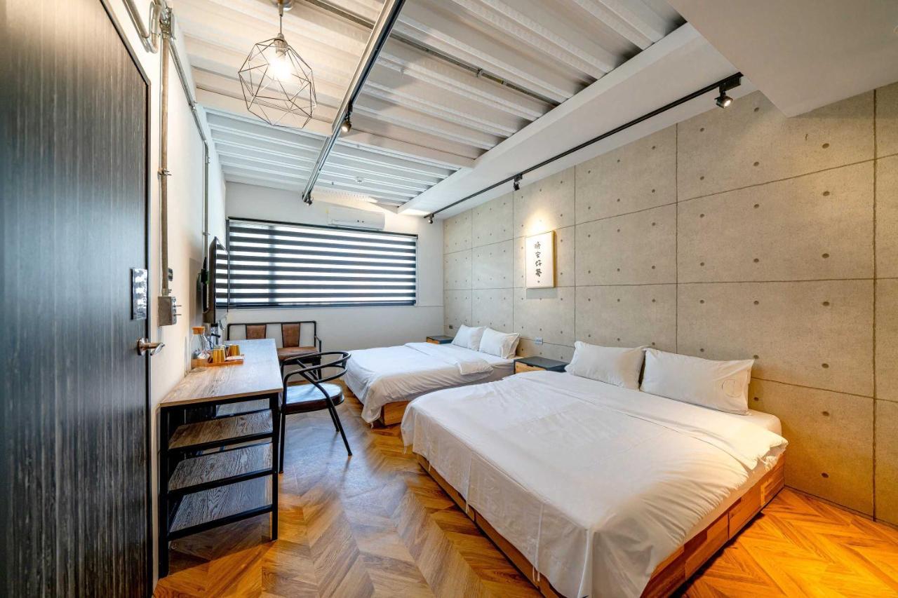 Blue House Homestay Hualien Buitenkant foto